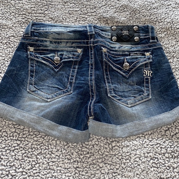 Miss Me mid rise cuffed shorts - Picture 4 of 6